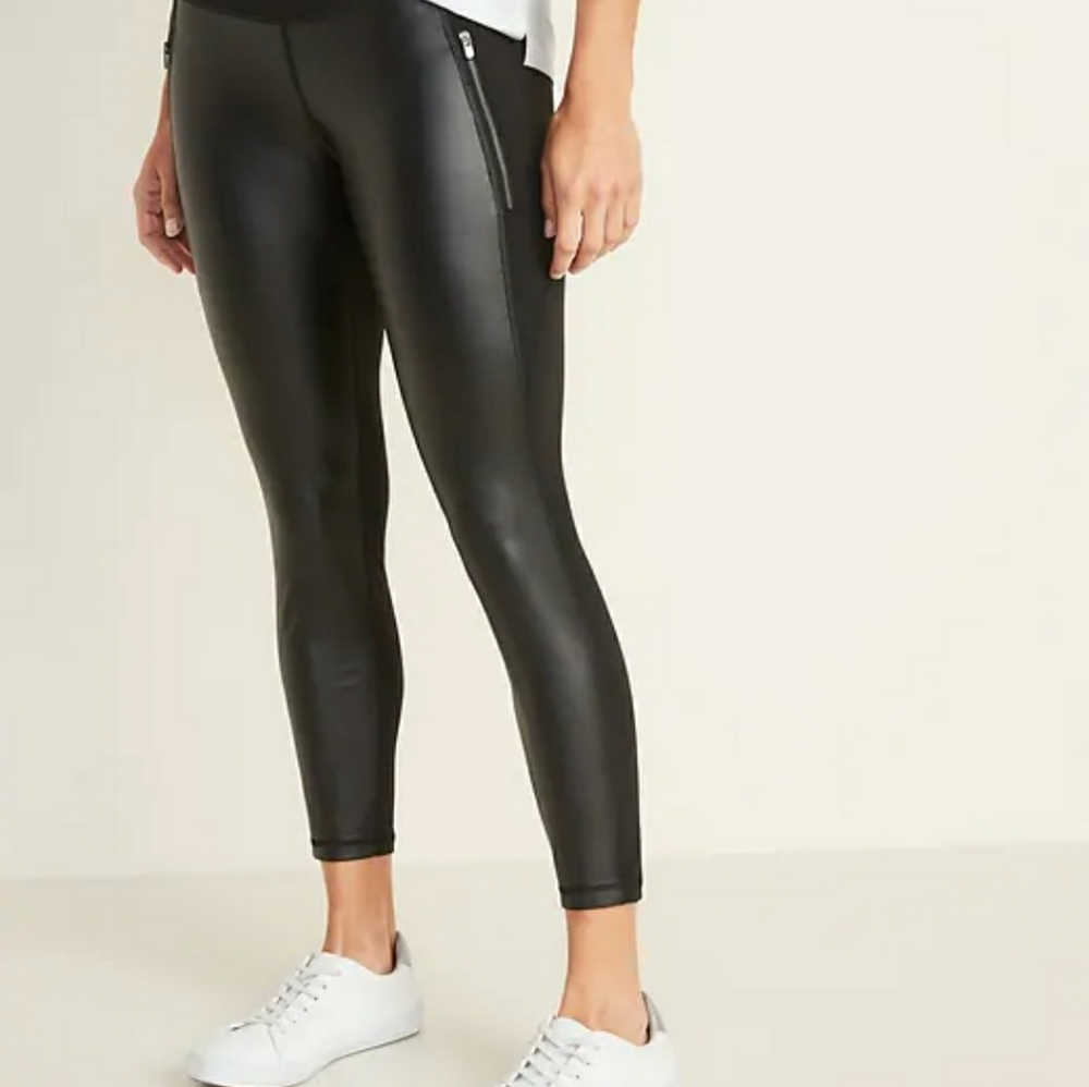 Stylish leather leggings